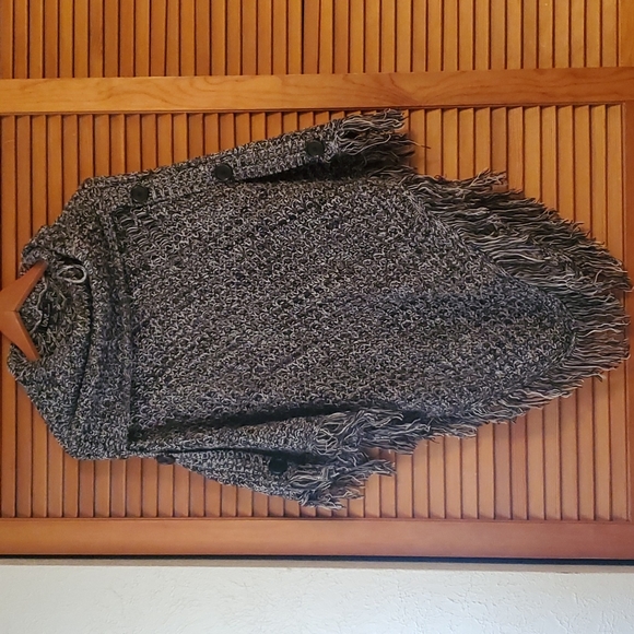 Chesley Sweaters - Women's Poncho/Shawl